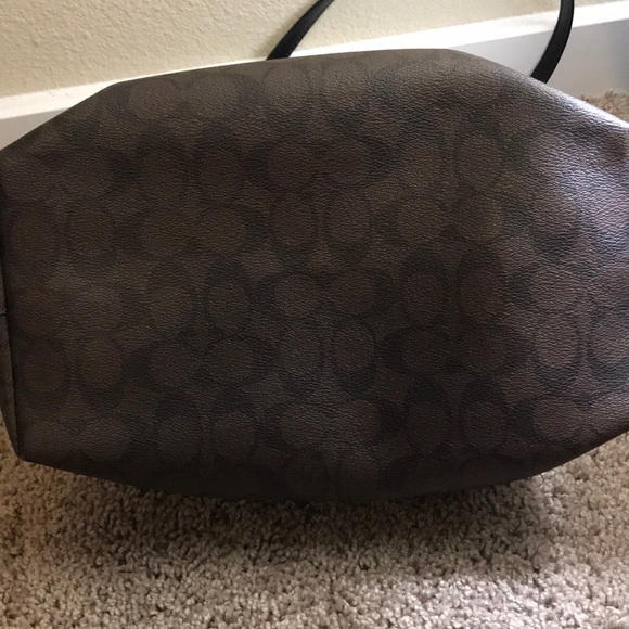 Coach Purse - Picture 4 of 4